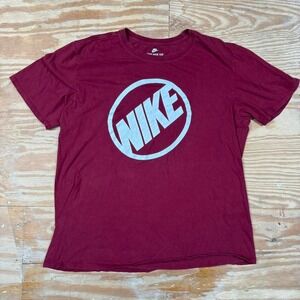 dark‎ red burgundy basic nike tee